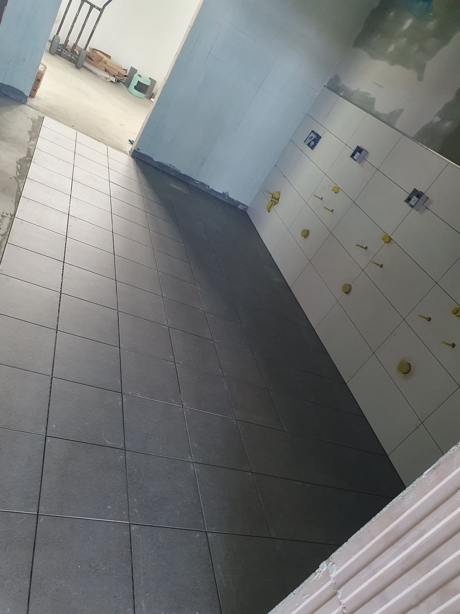 Fliesenarbeiten_Sanitaer_April